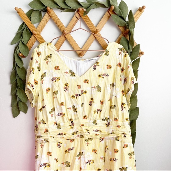 Eshakti Floral Print Pleat Waist Dress with Pockets - Picture 12 of 12